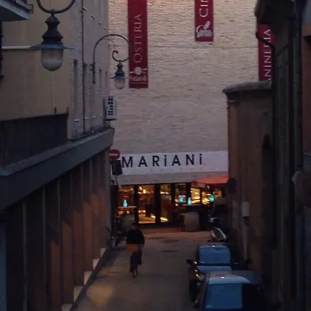 Vicolo Gabbiani * Rávena
